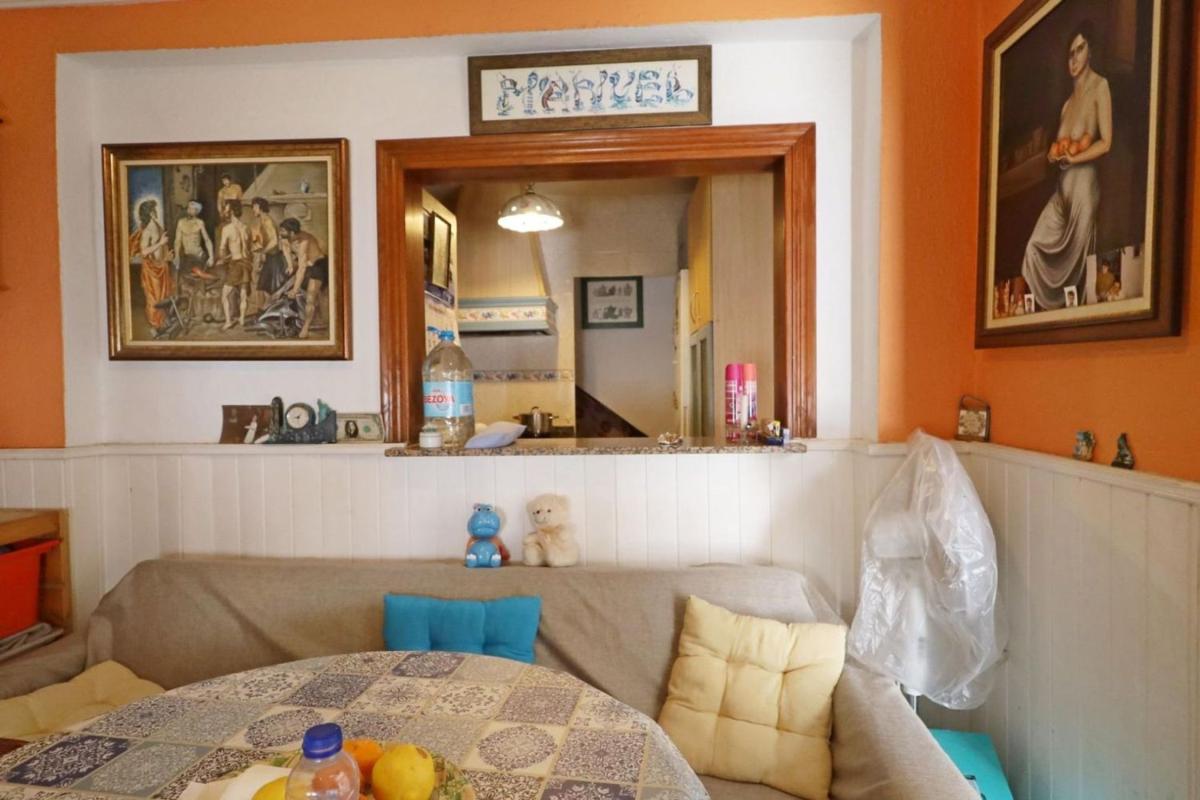 Properties for sale and rent in Spain photo 4