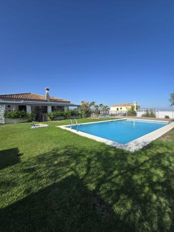 Casa o chalet independiente en Alozaina, Pinos de Alhaurín, Alhaurín de la Torre photo