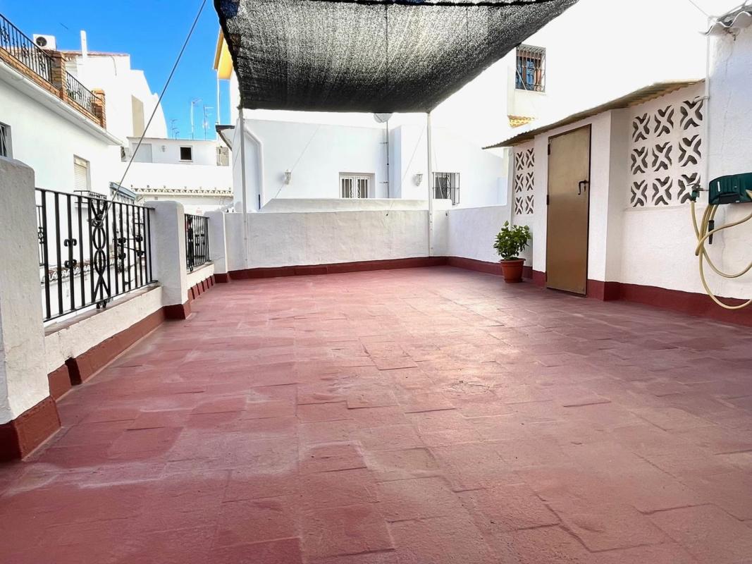 Properties for sale and rent in Spain photo 4