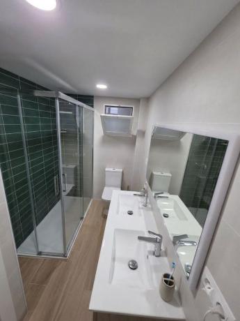 Продажа квартиры на Piso en Camino de Suárez, 88, Victoria Eugenia, Málaga, Малага
thumbnail 3