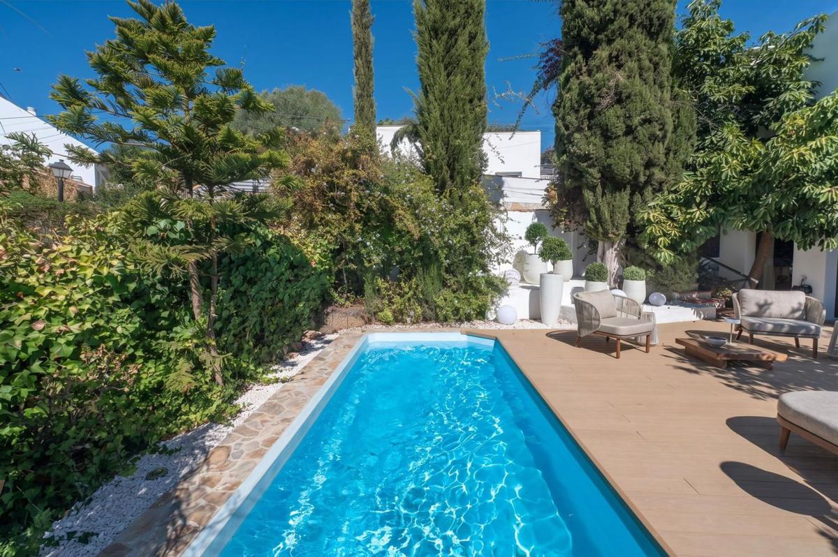 Properties for sale and rent in Spain photo 2