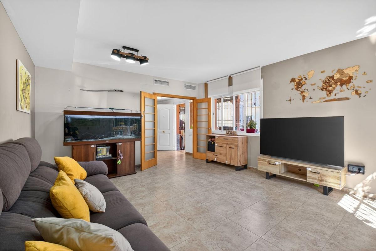Properties for sale and rent in Spain photo 3