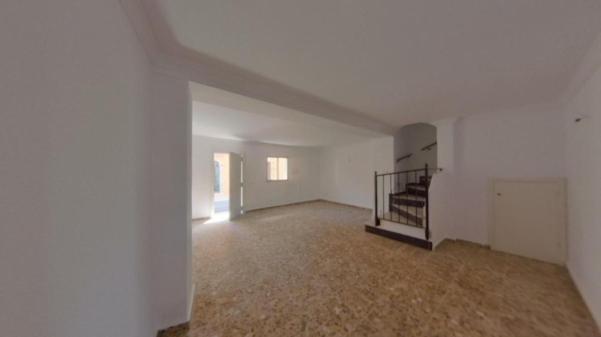 Properties for sale and rent in Spain photo 2