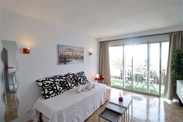 Estudio en venta en Estudio en Calle Hermanos Álvarez Quintero, 3 - Edificio Brisa 1, La Cala del Moral, Rincón de la Victoria, Rincón de la Victoria thumbnail 3