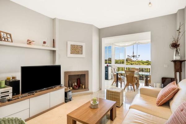 Аттик на продажу в  Ático en Sitio de Calahonda, Mijas, Михас photo 2