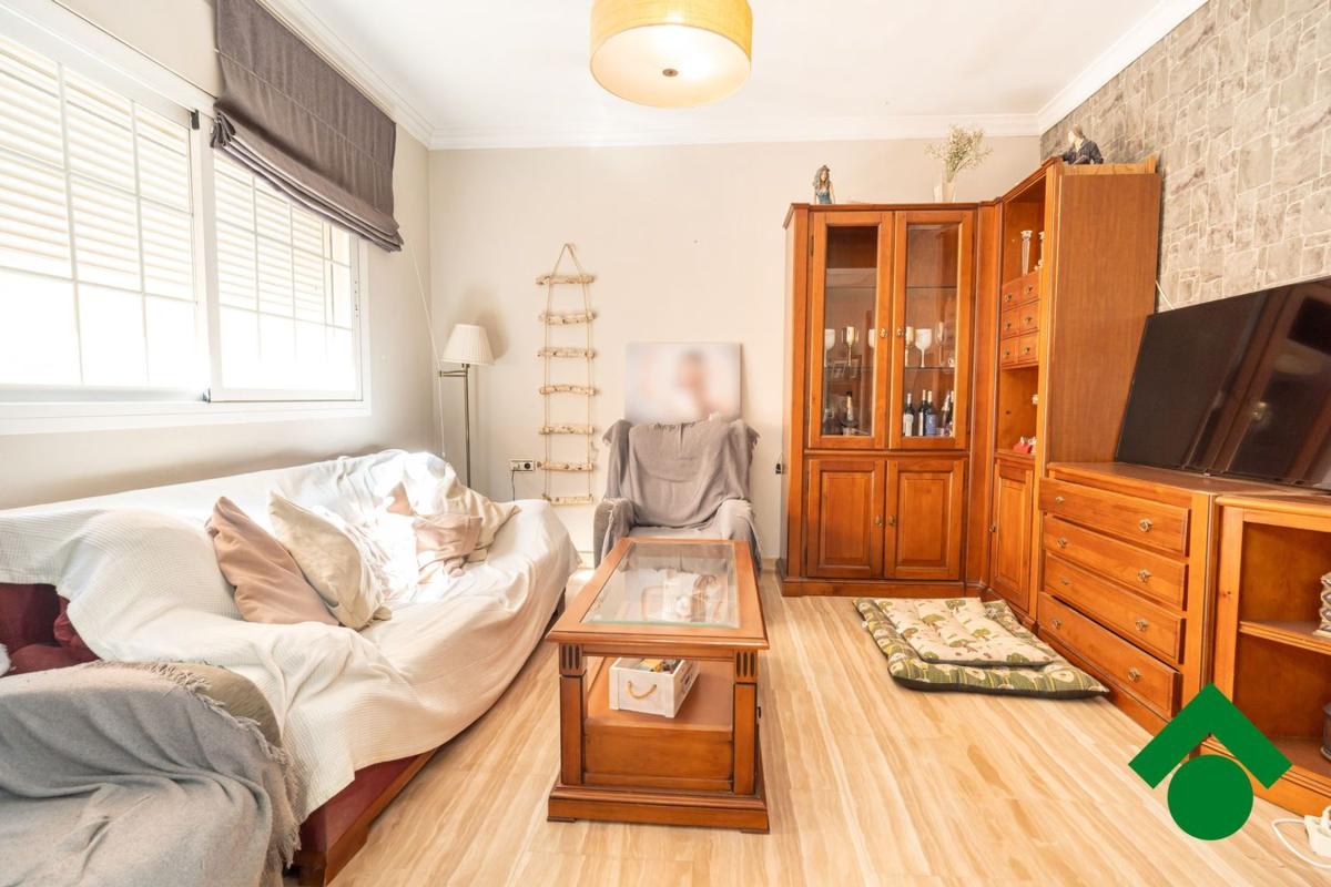 Недвижимость на продажу и в аренду в Испании photo 2