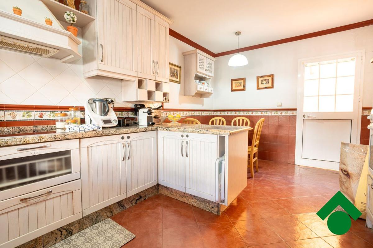 Недвижимость на продажу и в аренду в Испании photo 5