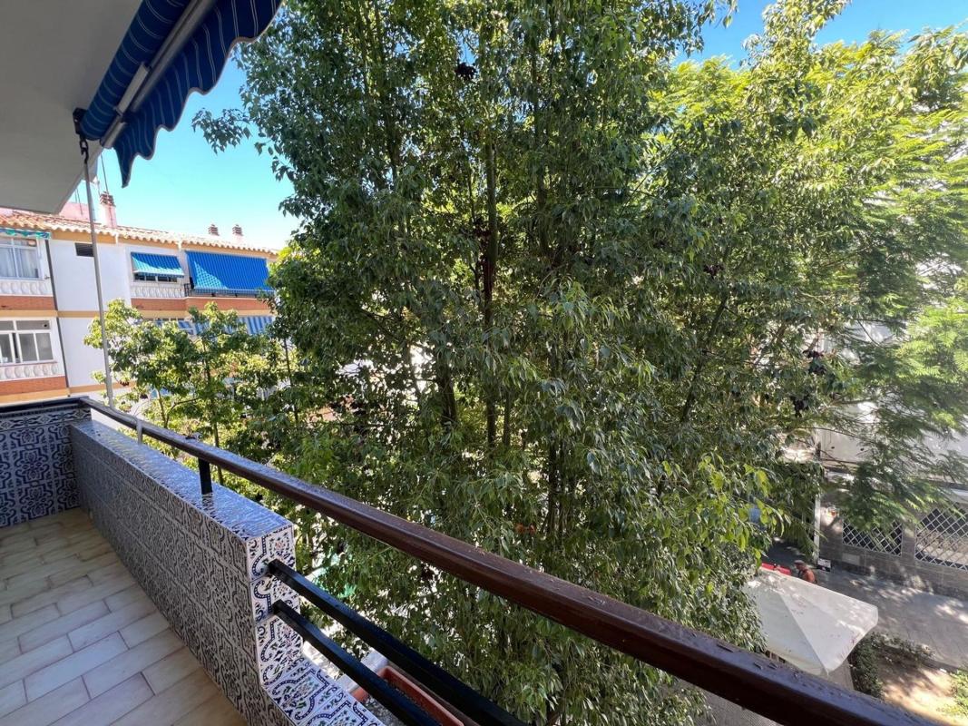 Venta de piso en Piso en Calle Ramón y Cajal, Centro, Vélez-Malaga, Vélez-Malaga
photo 1