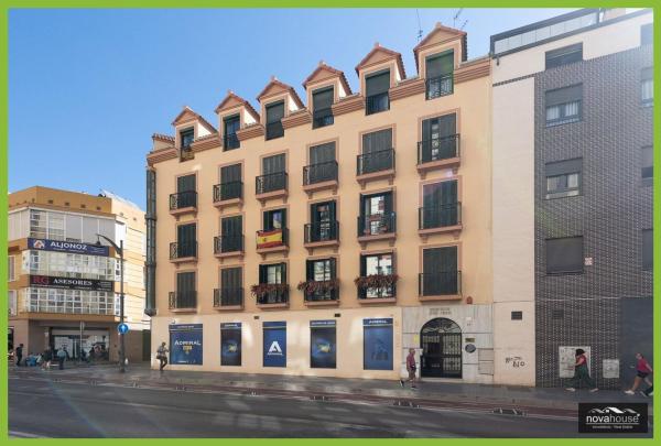 Продажа квартиры на Piso en Calle Enrique Scholtz, Perchel norte, Málaga, Малага
thumbnail 2