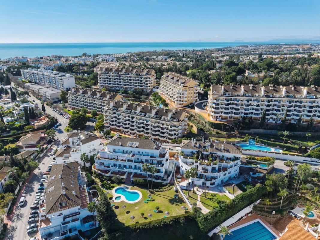Duplex sale in Dúplex en Nueva Andalucía, Marbella, Marbella photo 1