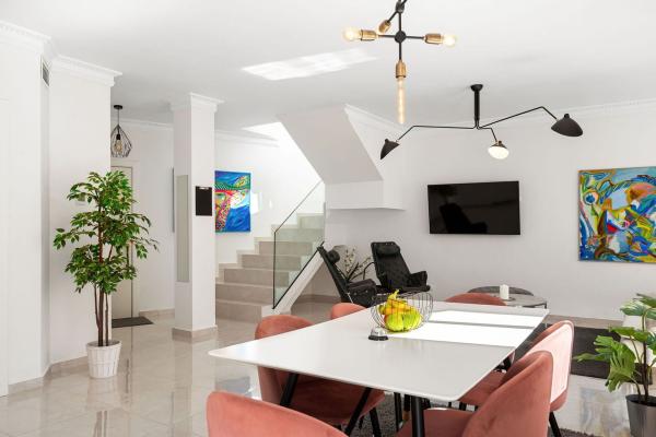 Дуплекс на продажу в Dúplex en Nueva Andalucía, Marbella, Марбелла photo 3
