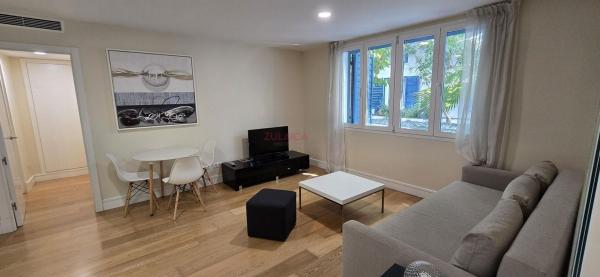 Продажа квартиры на Piso en Centro Histórico, Málaga, Малага
 photo 1