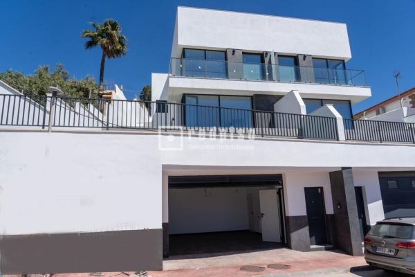 Chalet pareado en Fuente Alegre - El Chaparral - Los Morales, Málaga photo 1