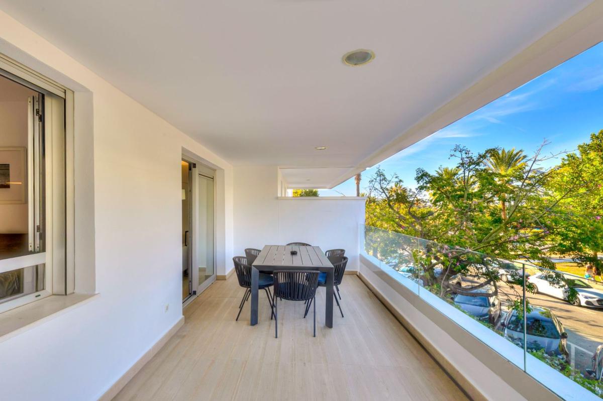 Sale of apartment in Piso en Juan Antonio De Torquemad, Linda Vista-Nueva Alcántara-Cortijo Blanco, Marbella, Marbella
photo 2