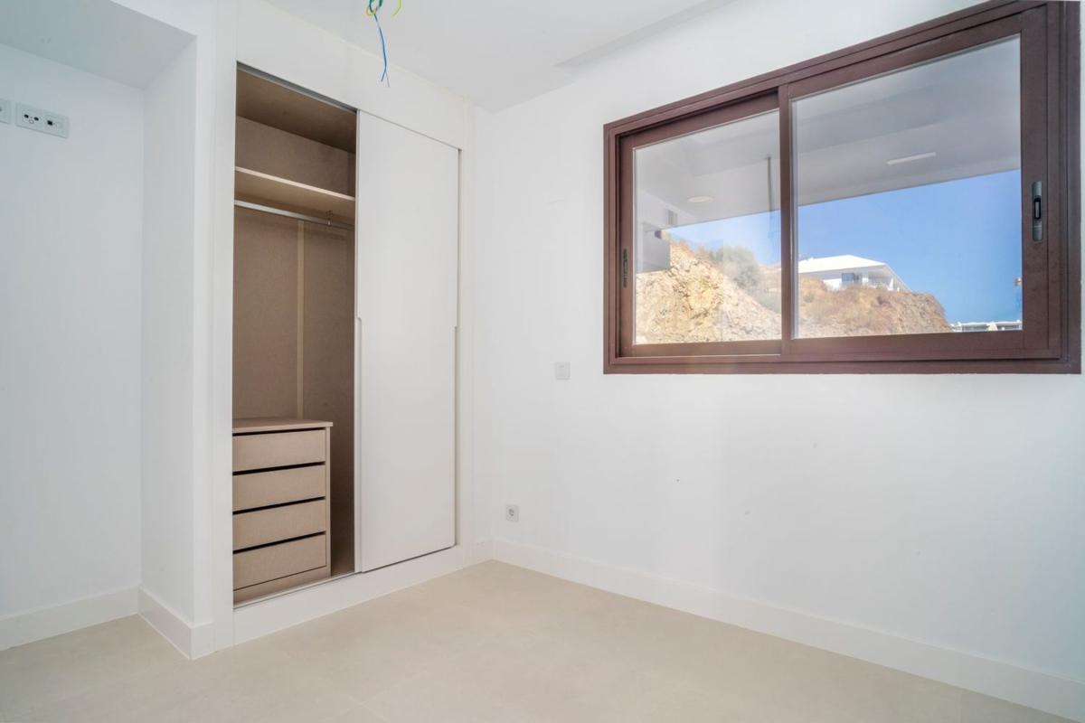 Sale of apartment in Piso en Calle Paula, El Higuerón, Fuengirola, Fuengirola
photo 3