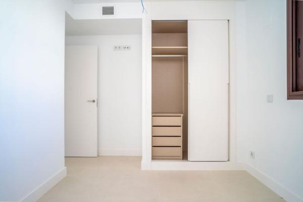 Venta de piso en Piso en Calle Paula, El Higuerón, Fuengirola, Fuengirola
 photo 4