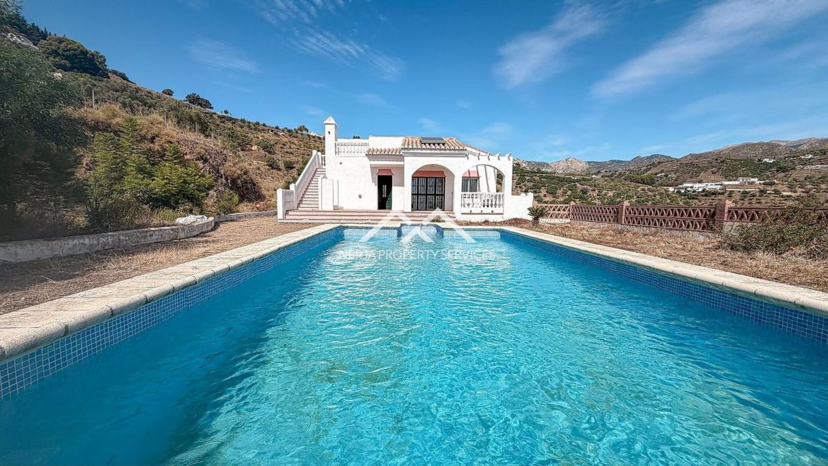 Sprzedaż niezależnego domku jednorodzinnego w Casa o chalet en Diseminado Diseminados s/n, Frigiliana, Frigiliana photo 1