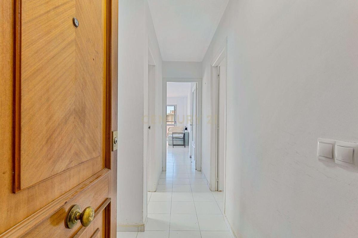 Sale of apartment in Piso en Calle Dávila Bertoli s/n, Loma de los Riscos, Torremolinos, Torremolinos
photo 2