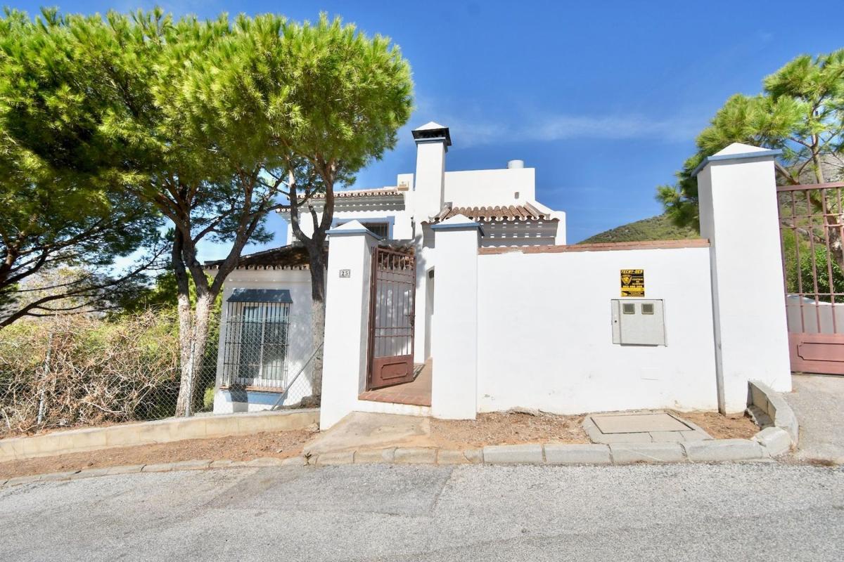 Properties for sale and rent in Spain photo 4