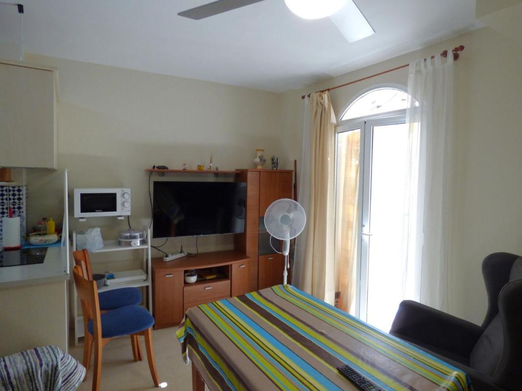 Venta de piso en Piso en Calle Marbella, Zona Puerto Deportivo, Fuengirola, Fuengirola
photo 2