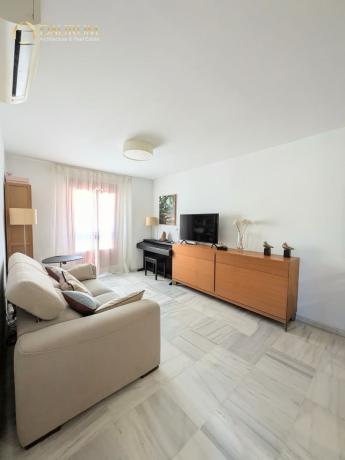 Venta de piso en Piso en Calle Juan de Robles, Camino de Antequera, Málaga, Málaga
thumbnail 3