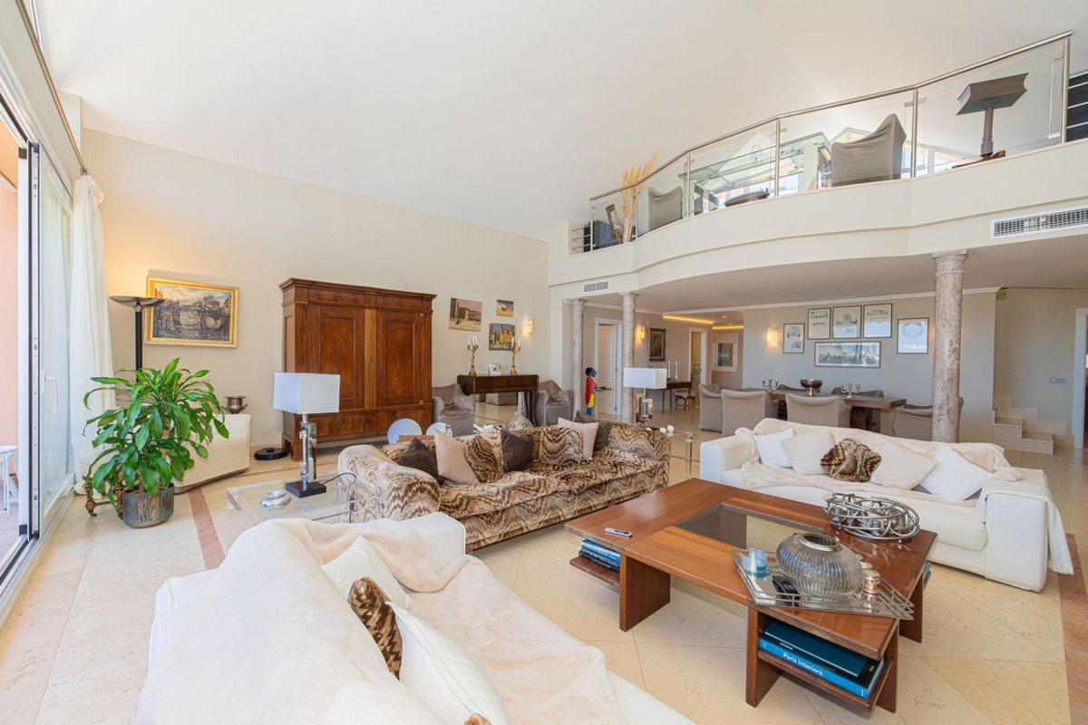 Продажа дуплекса на Dúplex en Las Brisas, Marbella, Марбелла photo 4