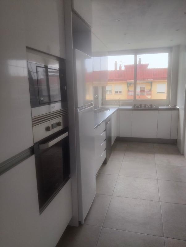 Sprzedaż mieszkania w Piso en Calle Molino Velasco, 19, Zona Hispanidad - Vivar Téllez, Vélez-Malaga, Vélez-Málaga
photo 2