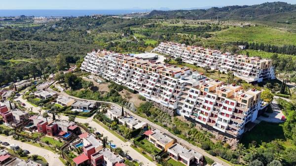 Duplex en venta en Dúplex en Urbanizacion Parque Botanico las Lomas de Guadalmina, Los Flamingos, Benahavís, Benahavís photo 4