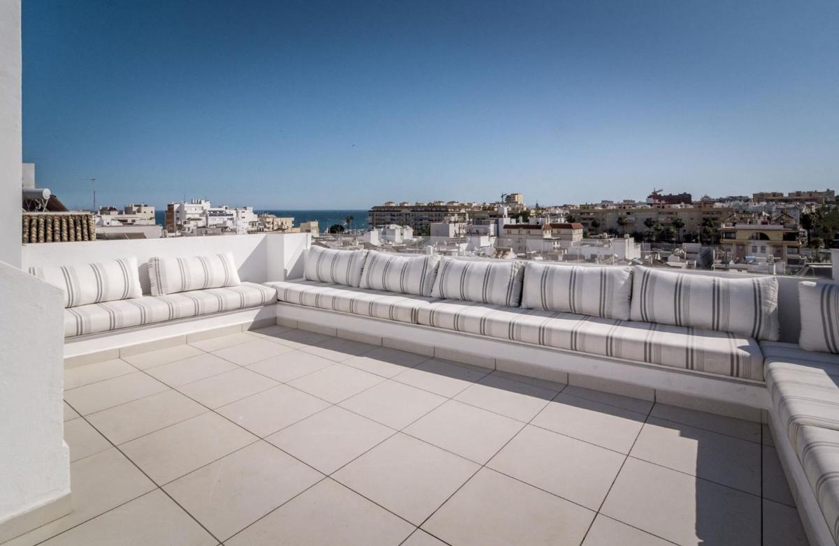Properties for sale and rent in Spain photo 3