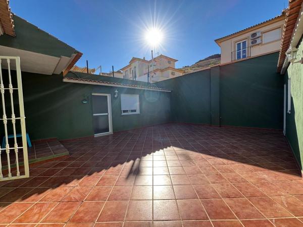 Chalet adosado en Zona Fuentemora, Antequera photo 2