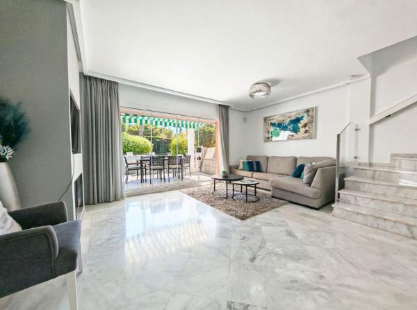 Chalet adosado en Cabopino - Artola, Marbella photo 2