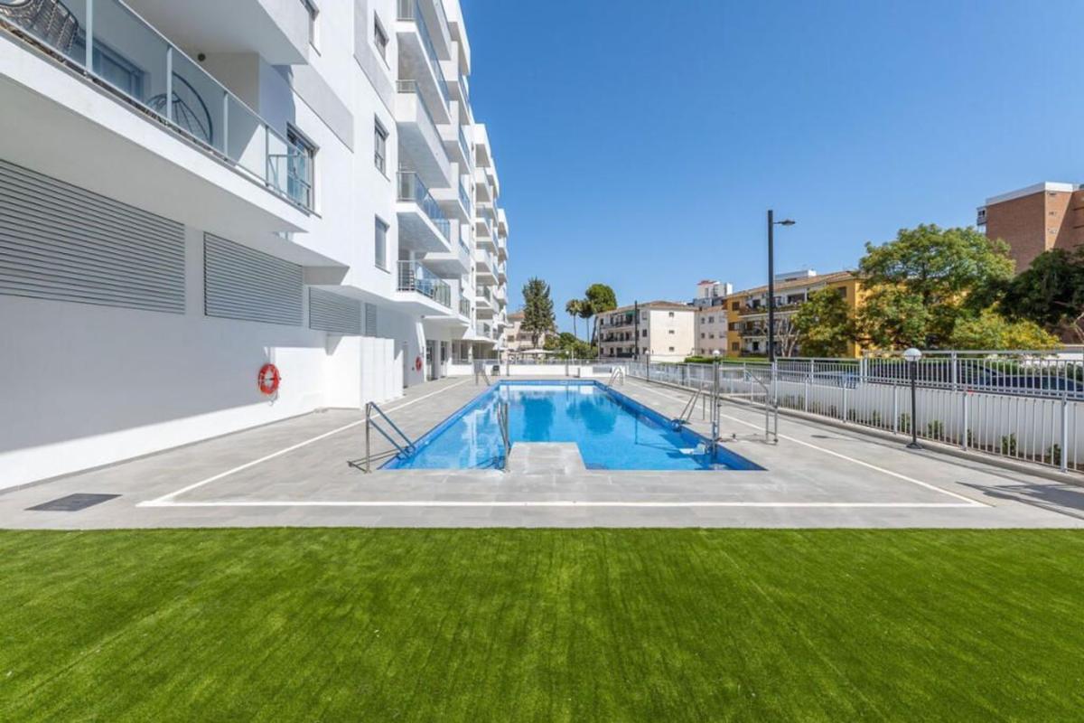 Sprzedaż mieszkania w Piso en Avenida San Carlos, Solymar - Puerto Marina, Benalmádena, Benalmádena
photo 1