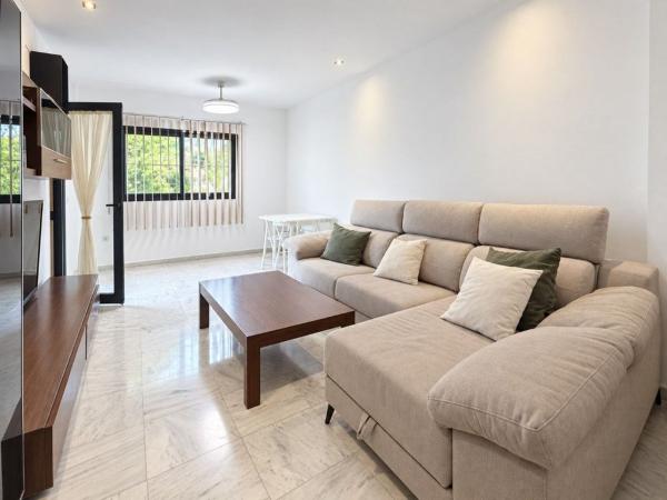 Venta de piso en Piso en Plaza del Rosario, Centro Ciudad, Fuengirola, Fuengirola
thumbnail 3