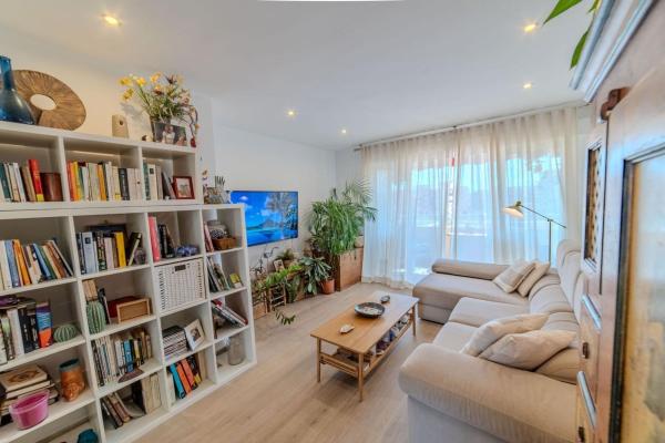 Venta de piso en Piso en Cruz del Humilladero - Los Tilos, Málaga, Málaga
 photo 2