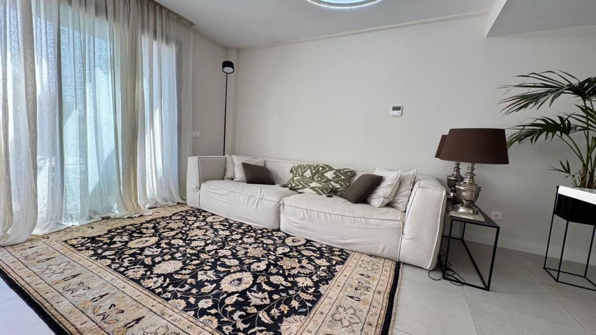Venta de piso en Piso en Calle Lituania, 5 -7, Huerta Nueva, Estepona, Estepona
 photo 4