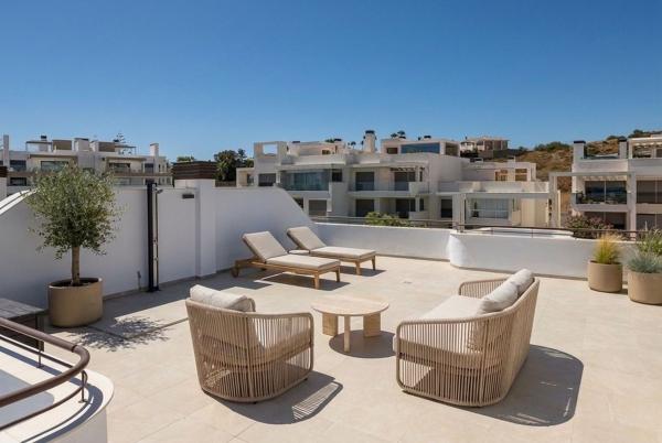 Ático en venta en  Ático en Hungria, 2, Huerta Nueva, Estepona, Estepona photo 2