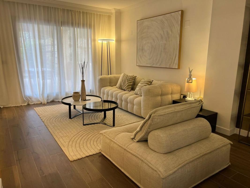 Venta de piso en Piso en Avenida de la Resina, La Concha-Resina Golf, Estepona, Estepona
photo 1