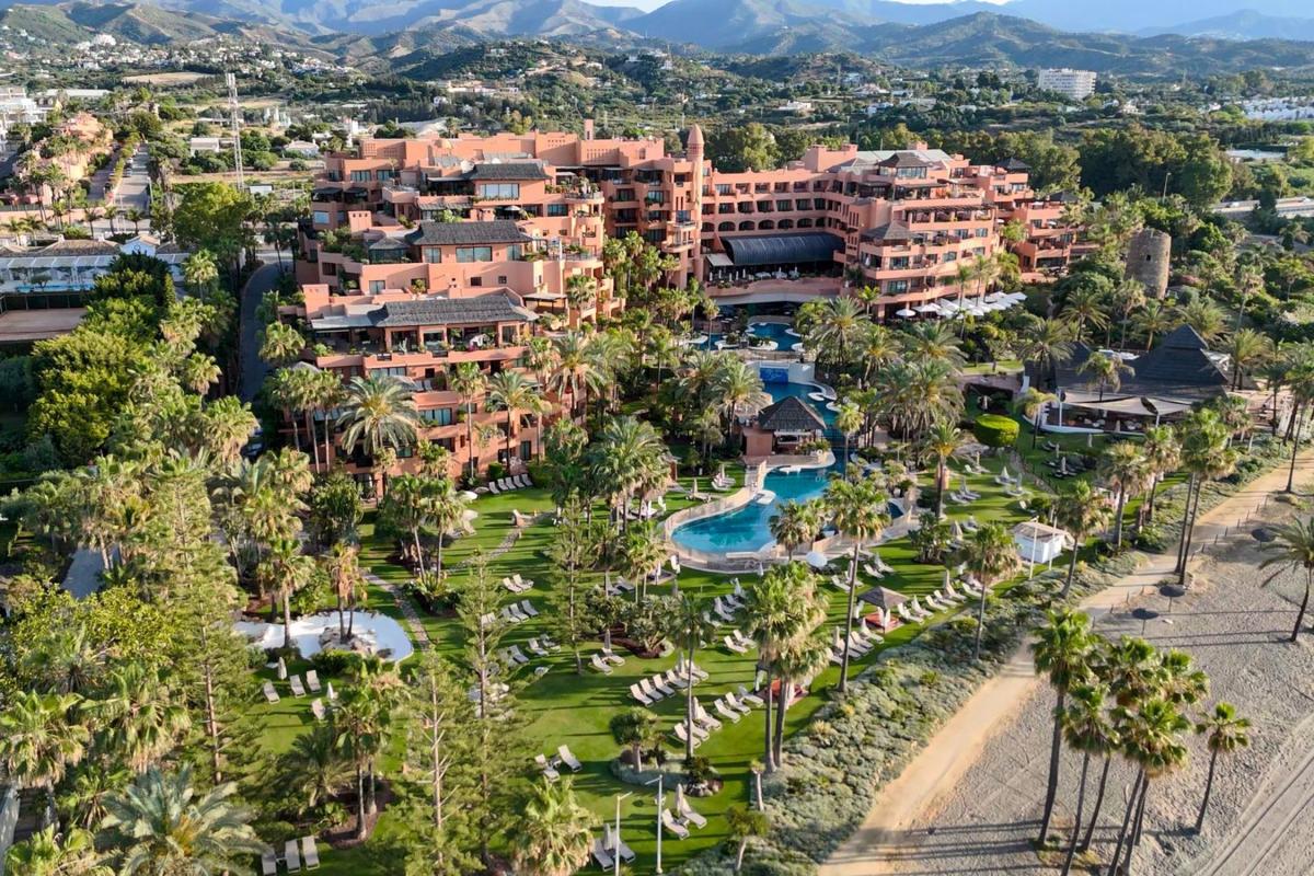 Venta de piso en Piso en Carretera de Cádiz, 159 Km, Kempinski, Estepona, Estepona
photo 1