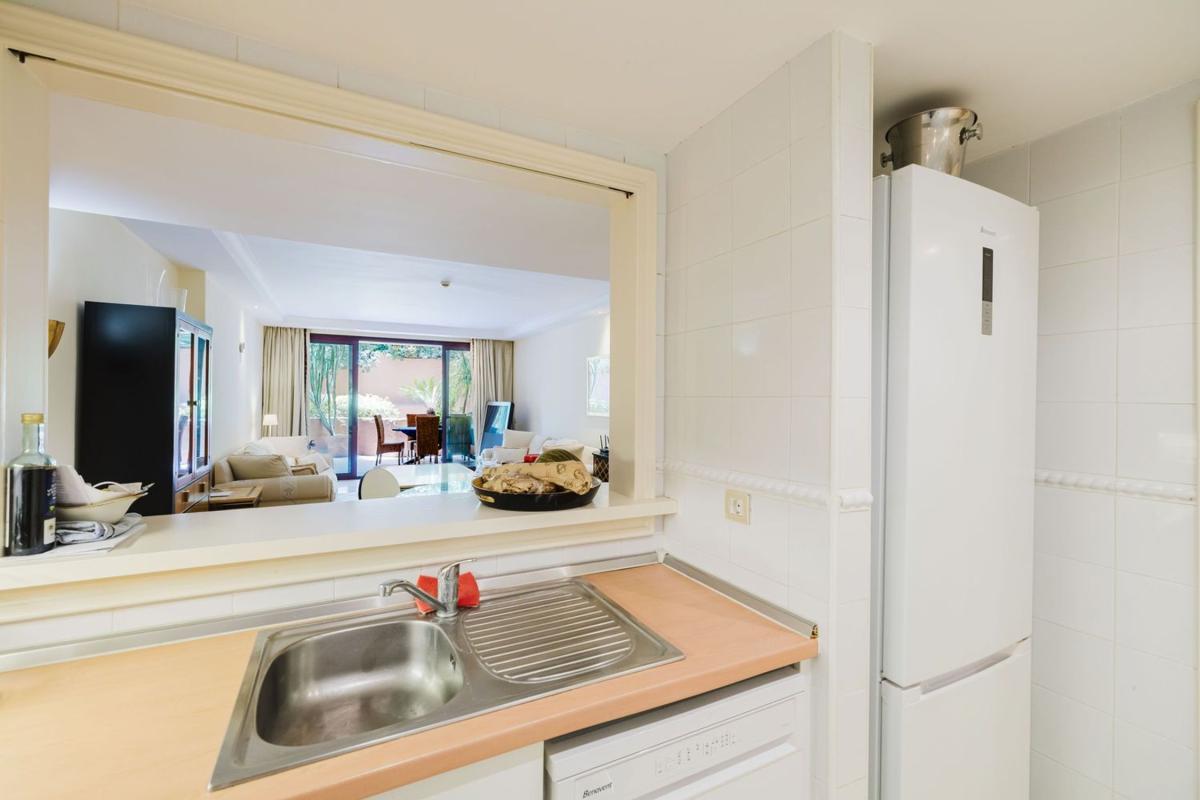 Venta de piso en Piso en Carretera de Cádiz, 159 Km, Kempinski, Estepona, Estepona
photo 4