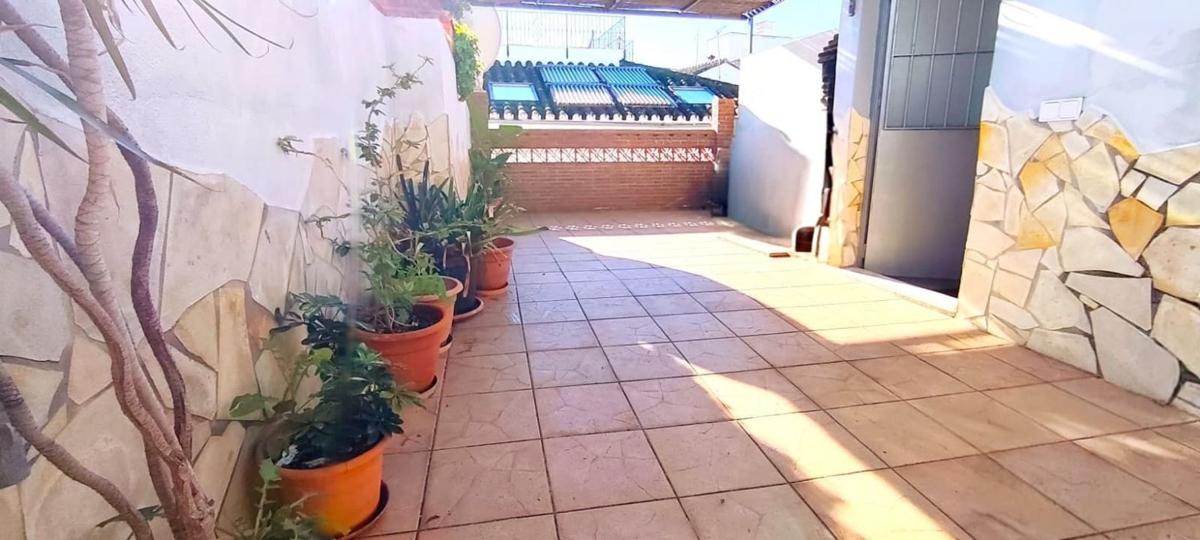 Properties for sale and rent in Spain photo 2