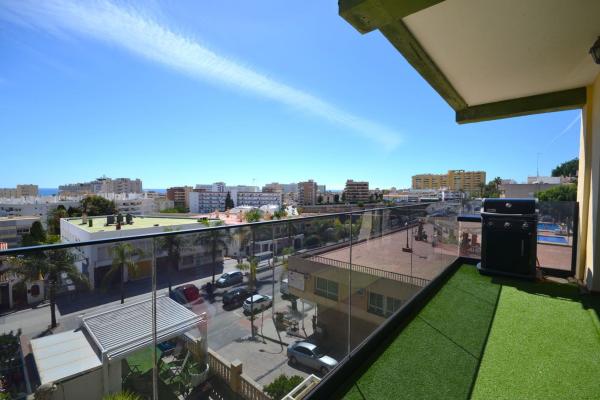 Venta de piso en Piso en Avenida Carlota Alessandri, 230, Montemar, Torremolinos, Torremolinos
 photo 1