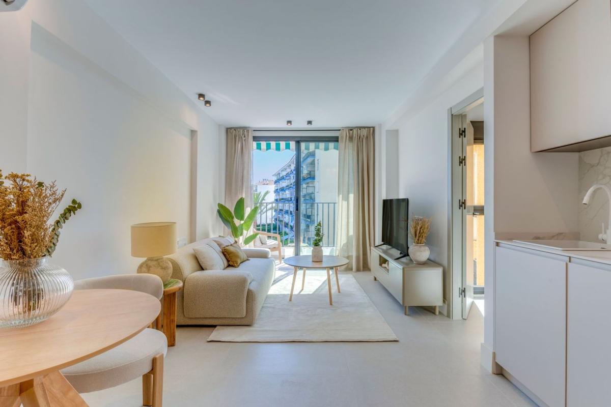 Sale of apartment in Piso en Avenida Huerta Belón, 42, Huerta Belón-Calvario, Marbella, Marbella
 photo 3