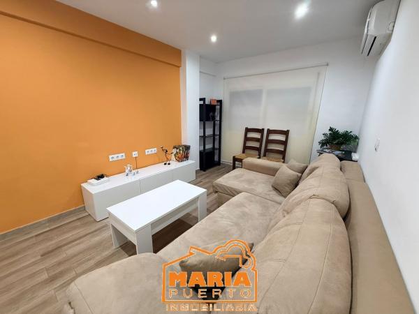 Venta de piso en Piso en Los Almendros - El Limonero - El Tomillar, Málaga, Málaga
photo 1
