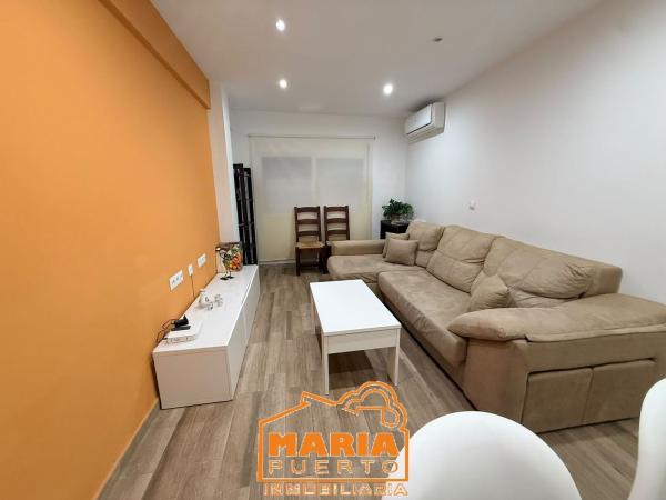 Venta de piso en Piso en Los Almendros - El Limonero - El Tomillar, Málaga, Málaga
thumbnail 2