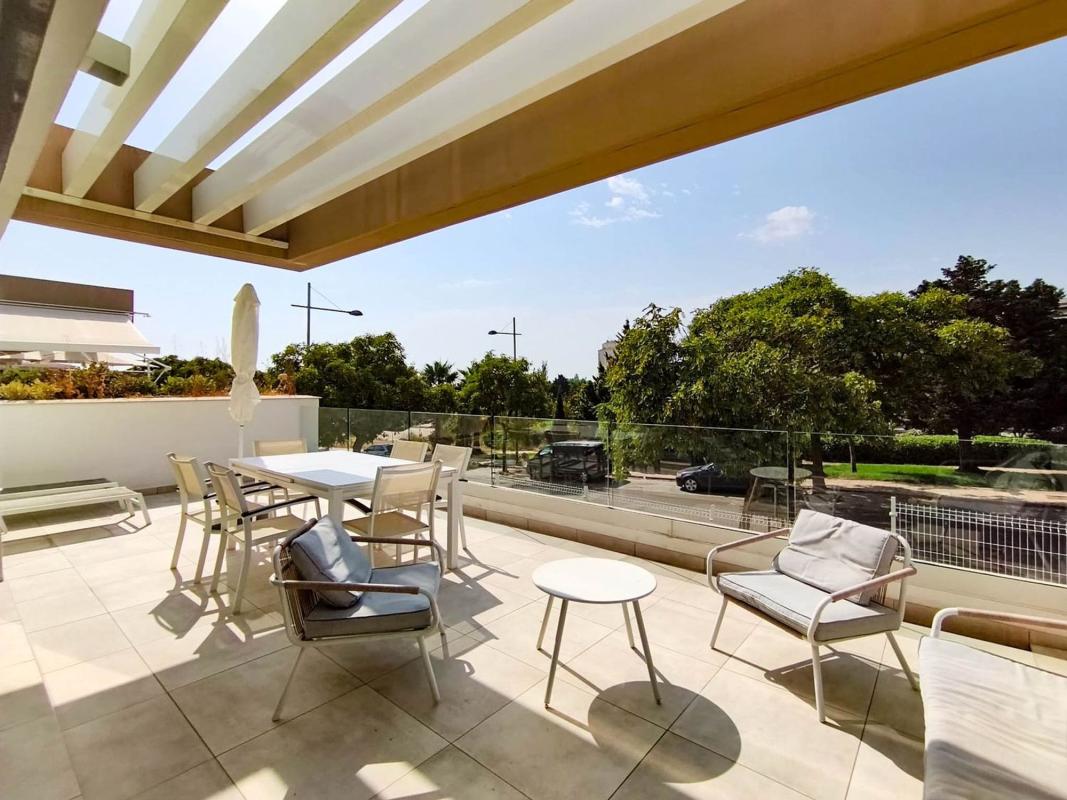 Venta de piso en Piso en Huerta Nueva, Estepona, Estepona
photo 1