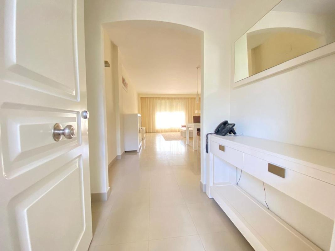 Venta de piso en Piso en Cortijo Casareno, Paraiso-Barronal, Estepona, Estepona
photo 2