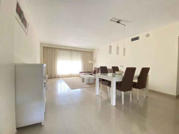 Venta de piso en Piso en Cortijo Casareno, Paraiso-Barronal, Estepona, Estepona
thumbnail 3