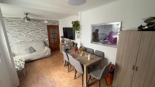 Venta de piso en Piso en Calle Cataluña, Los Castillejos - La Trinidad, Málaga, Málaga
 photo 4