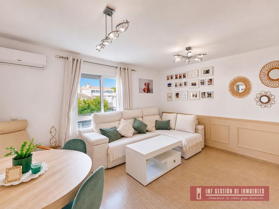 Продажа квартиры на Piso en Calle las Palomas s/n, Zona Hispanidad - Vivar Téllez, Vélez-Malaga, Велес-Малага
photo 1