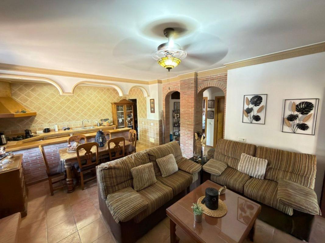 Properties for sale and rent in Spain photo 2